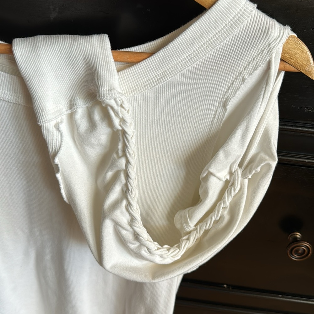 NWOT Cream Ribbed Knit - Picture 3 of 4